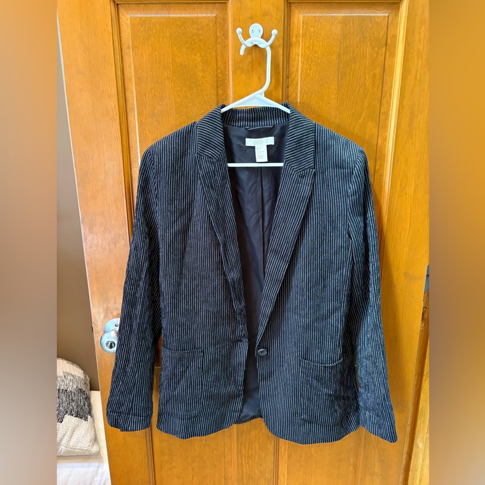 H&M Women’s Pinstripe Blazer Single Button, Tailored Fit, Fully Lined Size 4